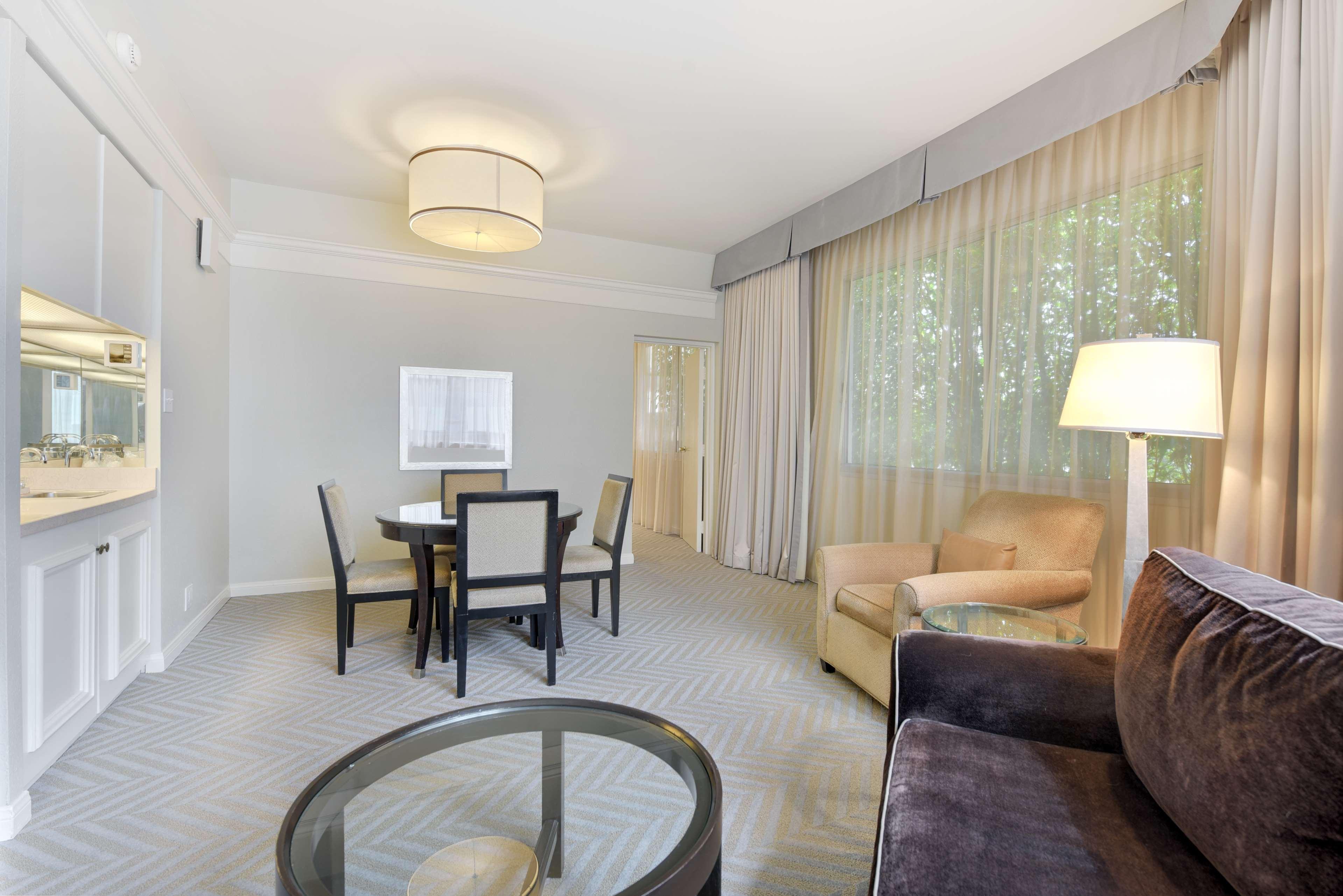 The Beverly Hilton Los Angeles Zewnętrze zdjęcie