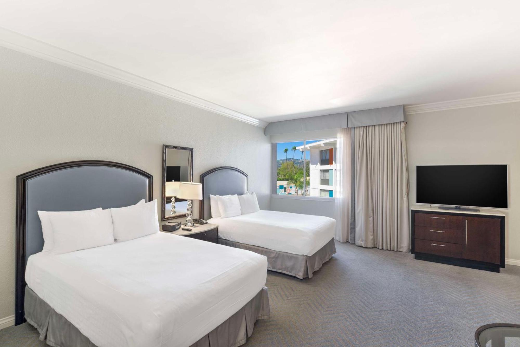 The Beverly Hilton Los Angeles Zewnętrze zdjęcie